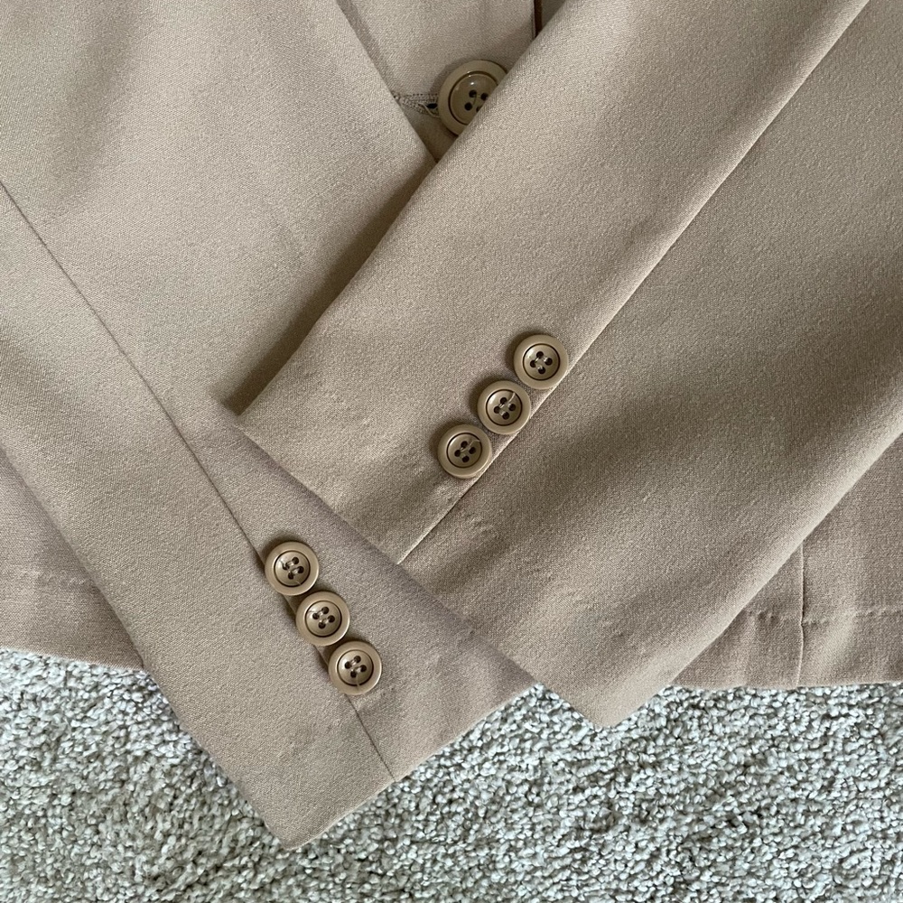 🍭3/$10 Papaya Women’s Blazer : Size Med : Tan - Picture 4 of 8